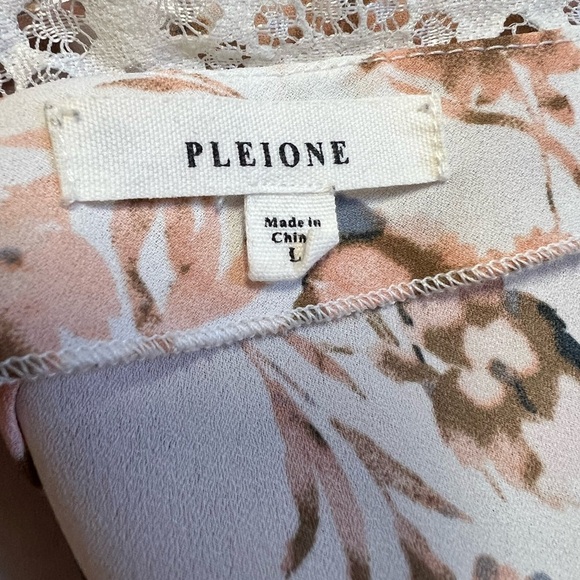 Pleione Large Floral Sleeveless Blouse Lace Silky Tank Shirt Romantic Feminine - Picture 7 of 9